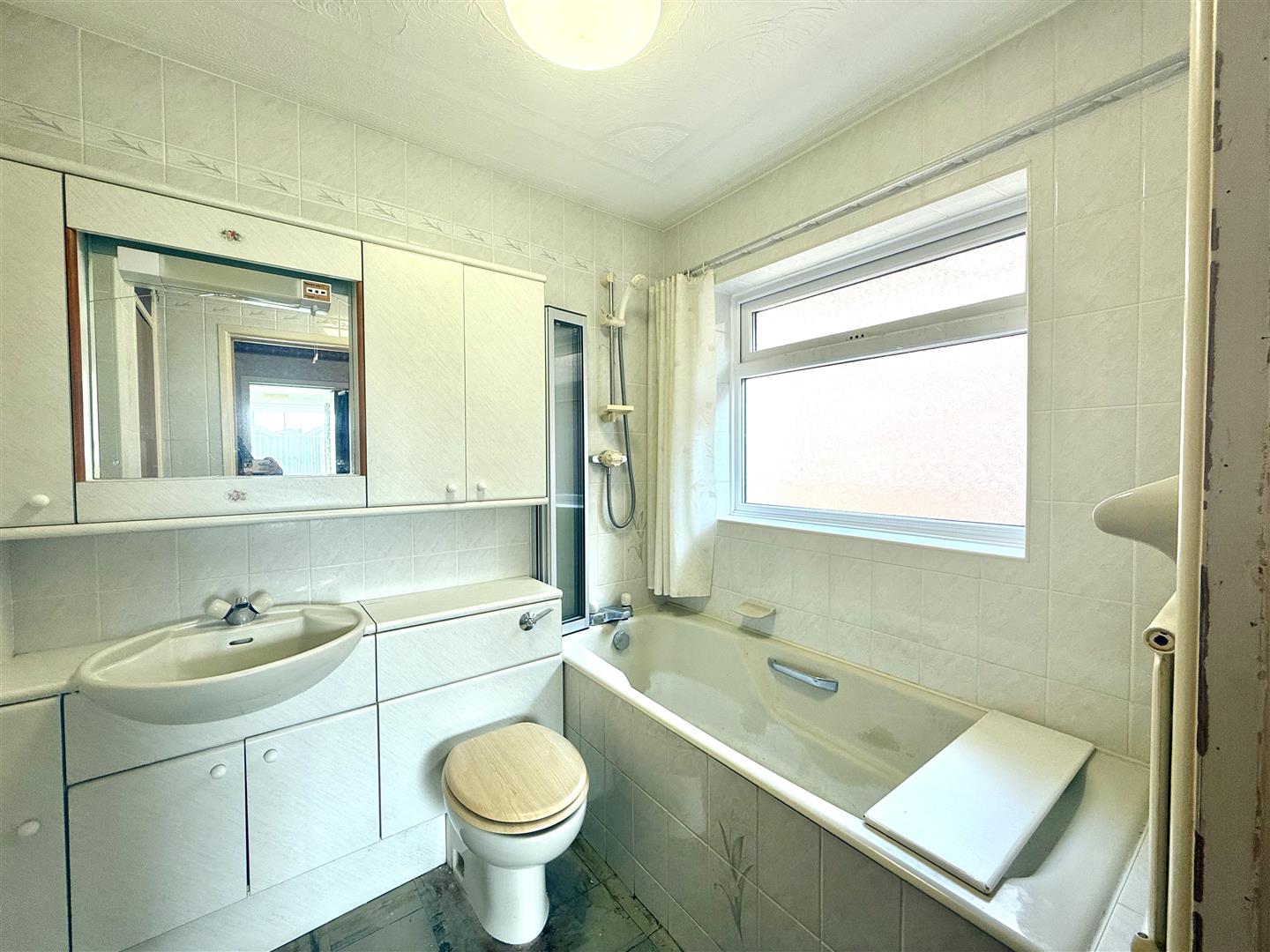 Yr Aran, Dunvant, Swansea, SA2 7PX